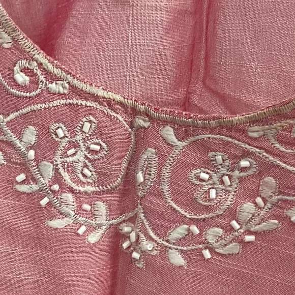 Women's Medium Size Light Pink Tunic Tops with white Embroidered Design - Picture 7 of 7